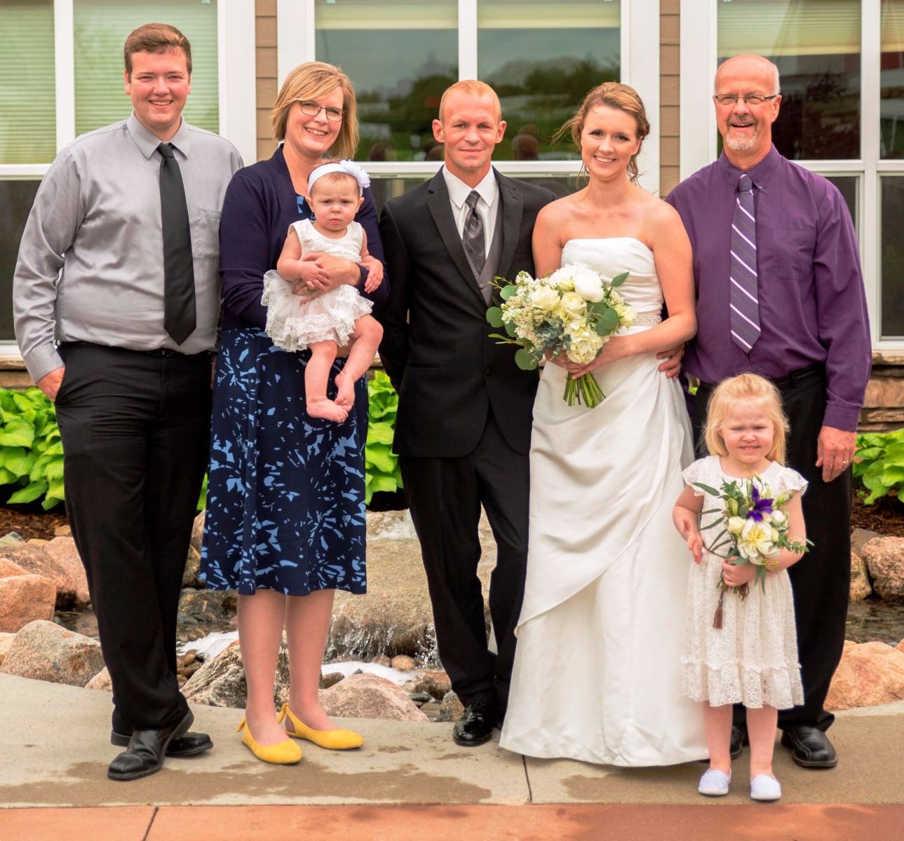 Pella Community Hosts a Special New Beginning